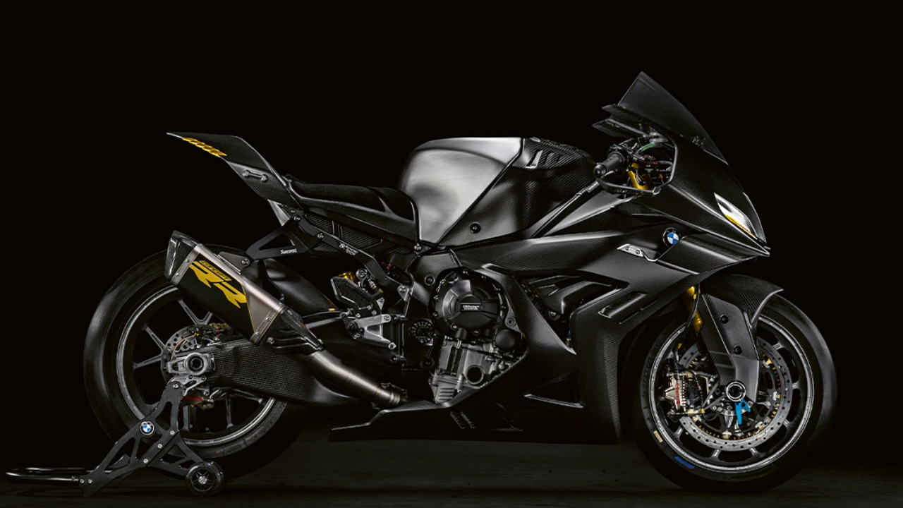 BMW’s Concept RR Debuts with 230 HP and WSBK Tech for Future Superbikes