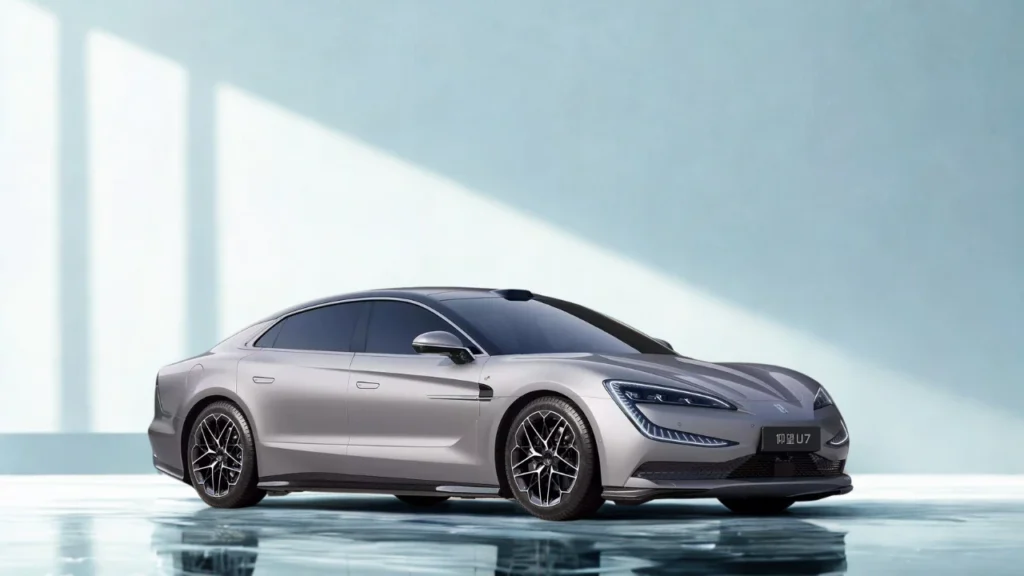 BYD YangWang U7 – Faster Than a Supercar?