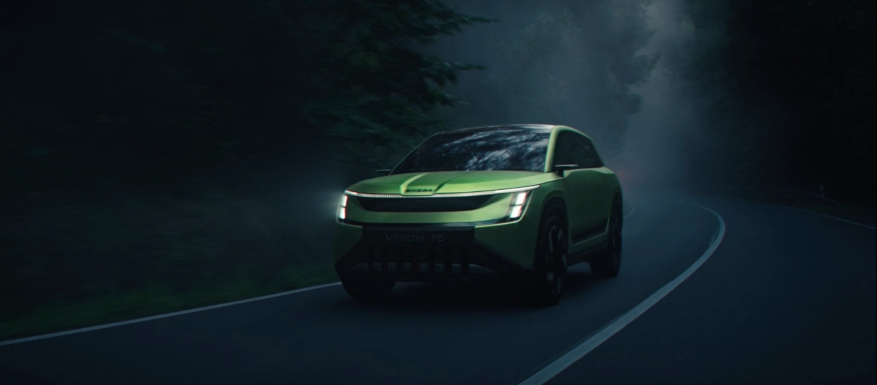 Skoda Vision 7S electric SUV with 7 seats and 600km range