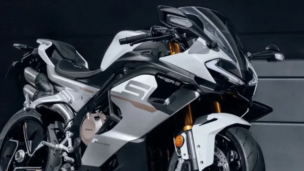 CF Moto 750SR-S Inline-Four Sportbike Reveal