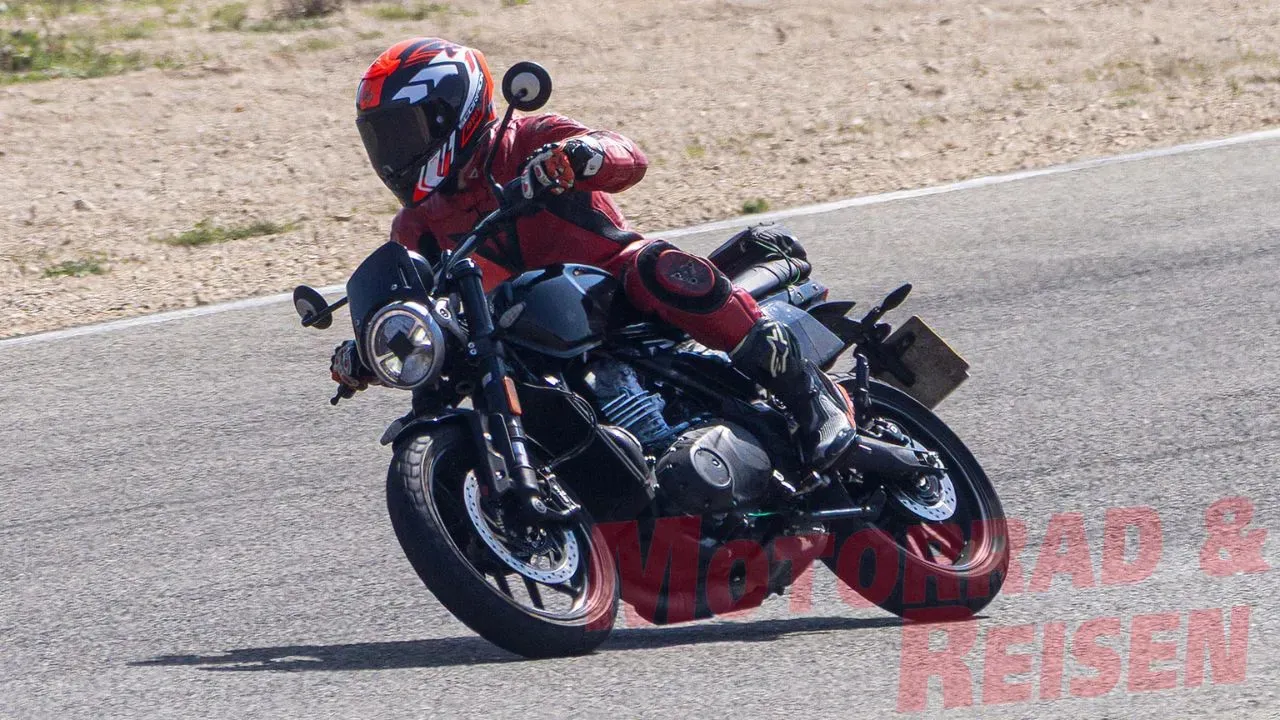 Triumph Brat Track 400 Retro Motorcycle India Launch
